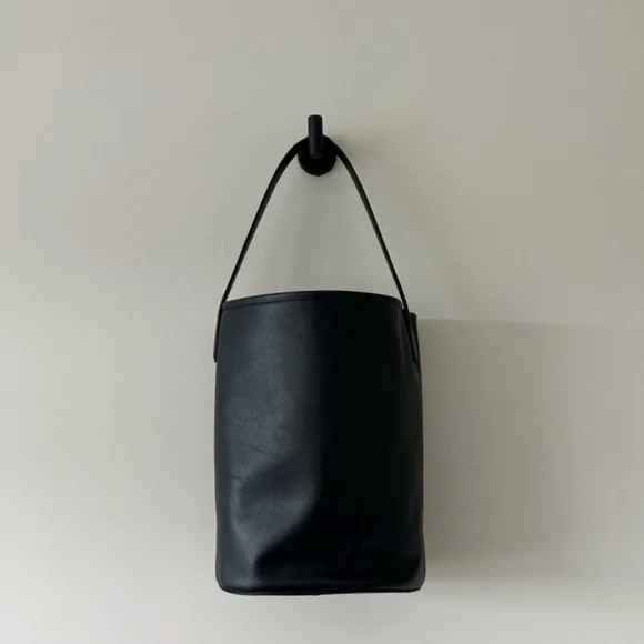 Jcrew Berkeley Bucket Bag - Picture 2 of 7